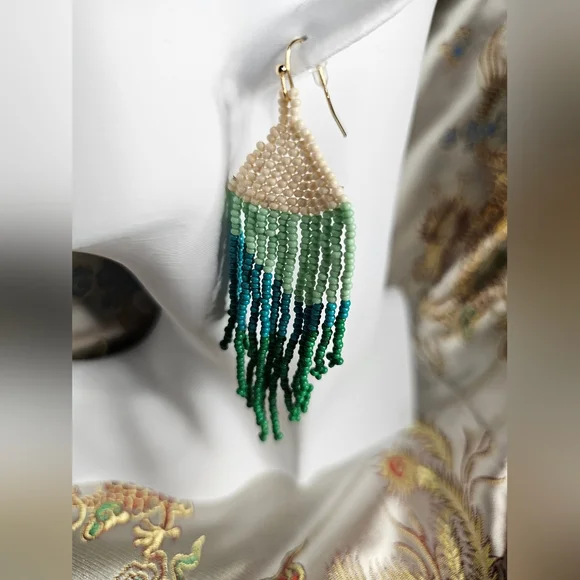 Boho Seed bead Triangle Color Block Fringe Earring NWOT - Picture 2 of 3